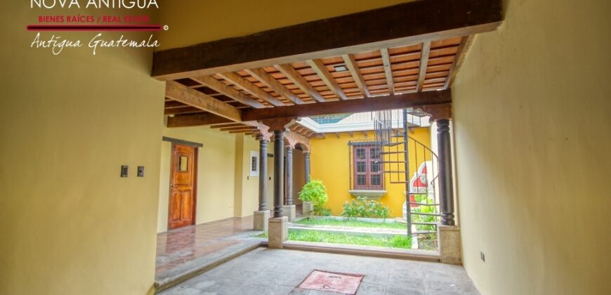 A851 – House 4 bedroom gate security