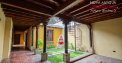 A851 – Casa de 4 habitaciones dentro de residencial