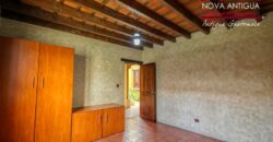 A851 – Casa de 4 habitaciones dentro de residencial