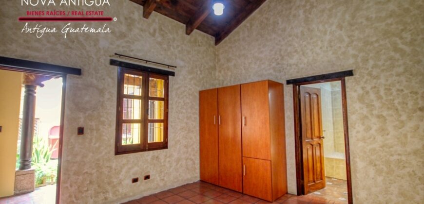 A851 – House 4 bedroom gate security
