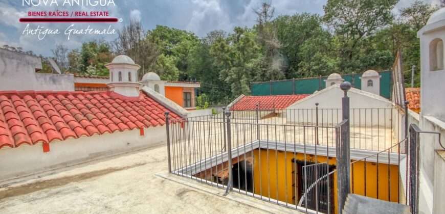 A851 – House 4 bedroom gate security