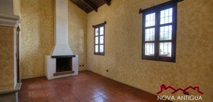 A851 – House 4 bedroom gate security