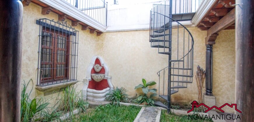 A851 – Casa de 4 habitaciones dentro de residencial