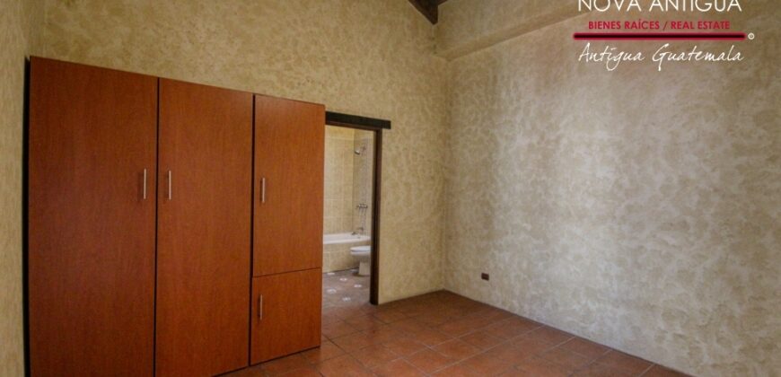 A851 – House 4 bedroom gate security