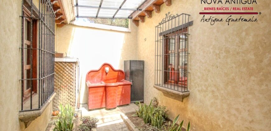 A851 – House 4 bedroom gate security