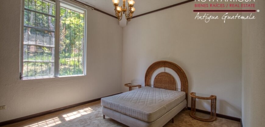 H207 – Ample property for rent, surrounded by nature