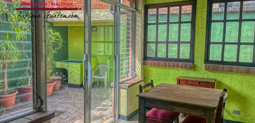 A478 – Apartment, 10 minute walk to central park