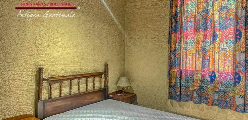 A478 – Apartment, 10 minute walk to central park