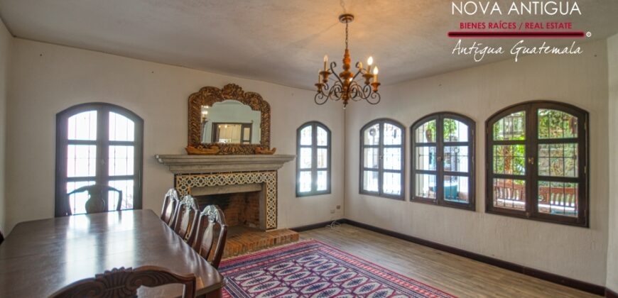 C204 – 6 bedroom mansion with swimming pool