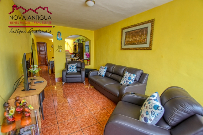 P37- Incredible property for sale a few minutes from the center of Antigua Guatemala