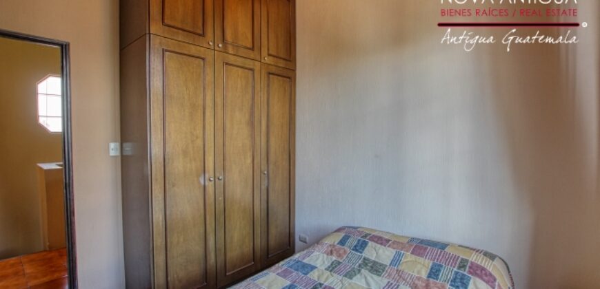 J517- Nice house in residential area