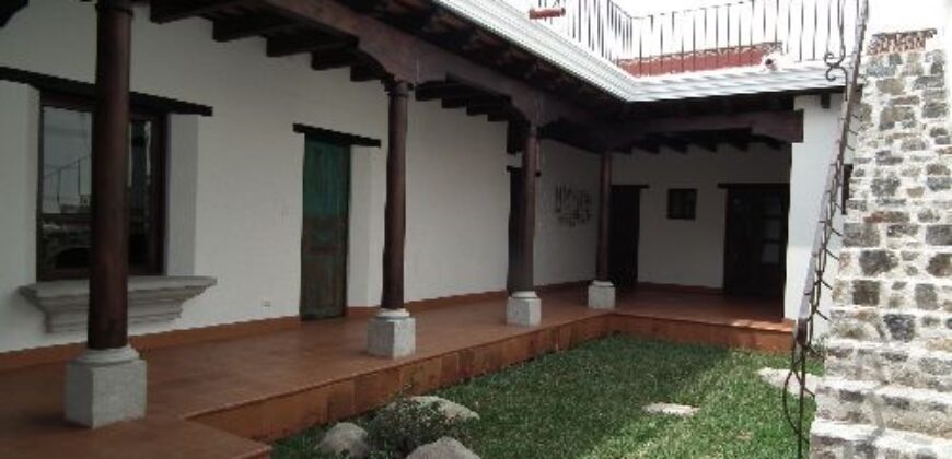 B277 – 3 bedroom house unfurnished