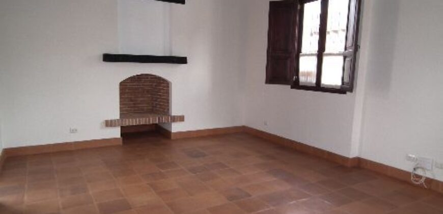 B277 – 3 bedroom house unfurnished