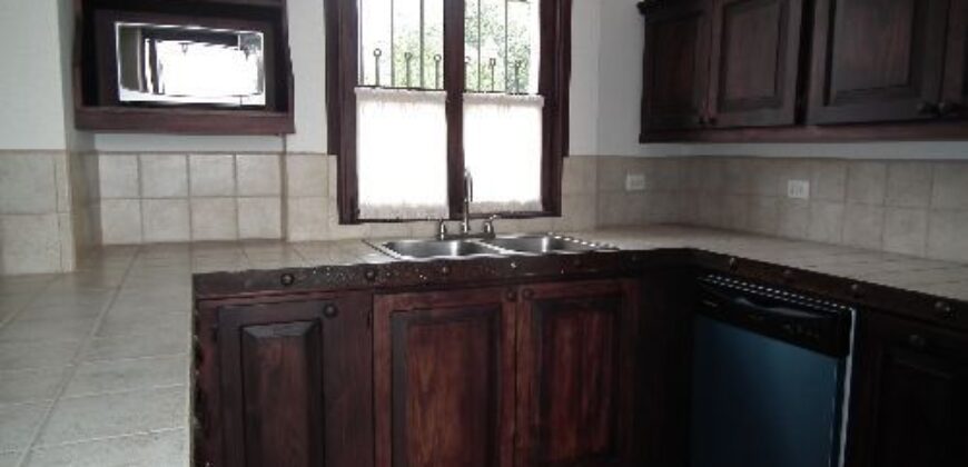 B277 – 3 bedroom house unfurnished