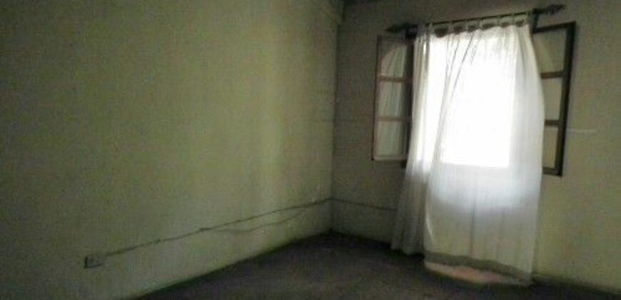 C221 – House For Rent 4 Bedrooms Unfurnished