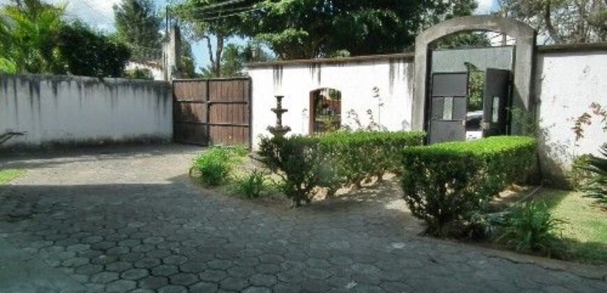 C221 – House For Rent 4 Bedrooms Unfurnished