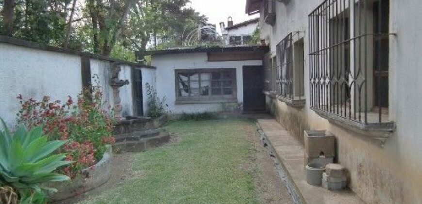 C221 – House For Rent 4 Bedrooms Unfurnished