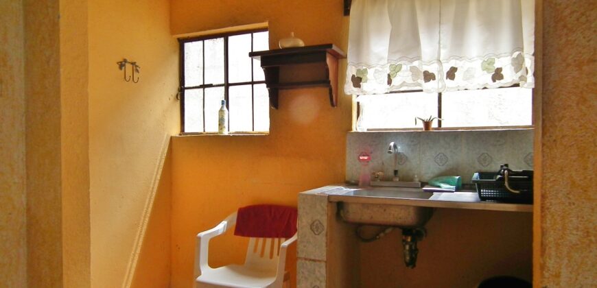 F321 – Casa en renta de 2 habitaciones en Pastores