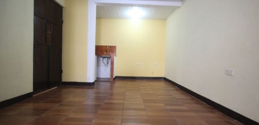 F322 – Casa en renta de dos habitaciones en Pastores