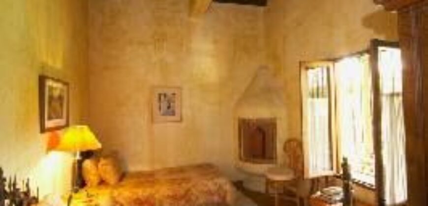 C222 – House For Rent 4 Bedrooms Unfurnished