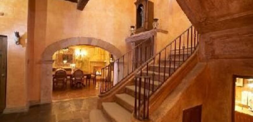 C222 – House For Rent 4 Bedrooms Unfurnished