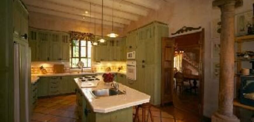 C222 – House For Rent 4 Bedrooms Unfurnished