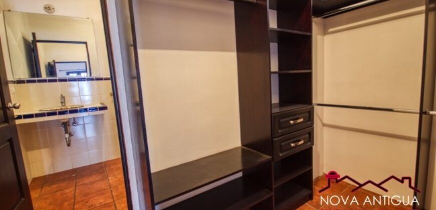 B274 – House for rent 3 bedrooms unfurnished