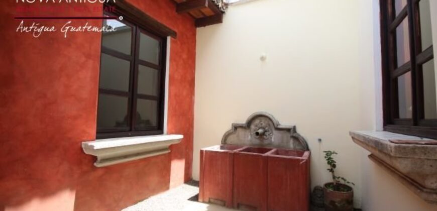 F345 – Beautiful 3 bedroom furnished house