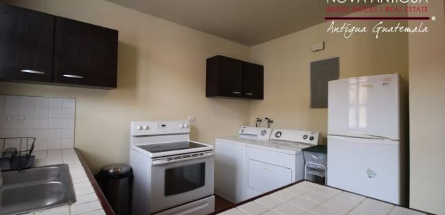 F345 – Beautiful 3 bedroom furnished house