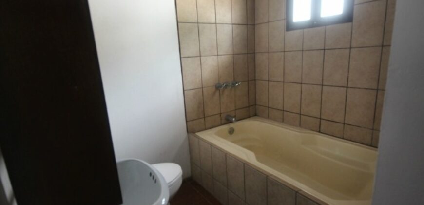 B282 – Beautiful two story house in Antigua Guatemala