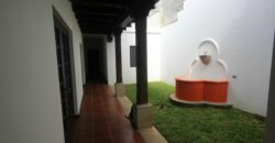 B282 – Beautiful two story house in Antigua Guatemala