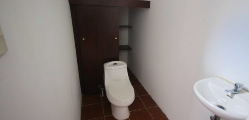 B282 – Beautiful two story house in Antigua Guatemala