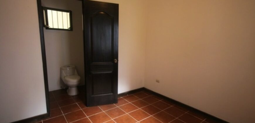 B282 – Beautiful two story house in Antigua Guatemala