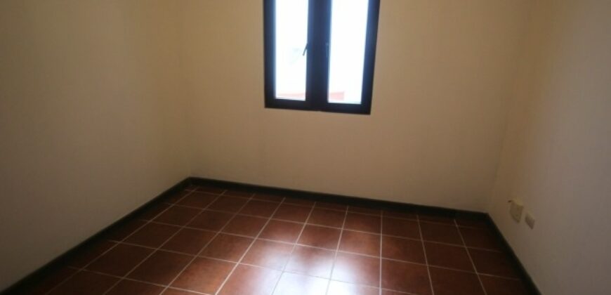 B282 – Beautiful two story house in Antigua Guatemala