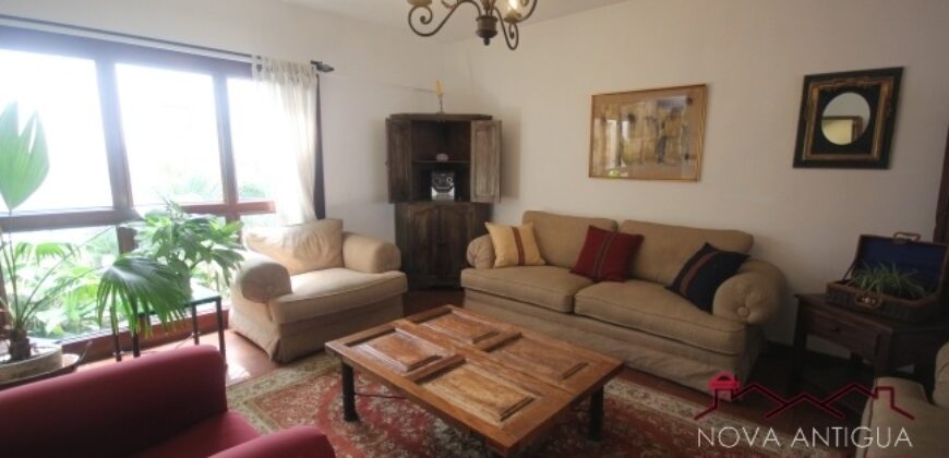 B283 – Casa en renta 4 habitaciones amueblada