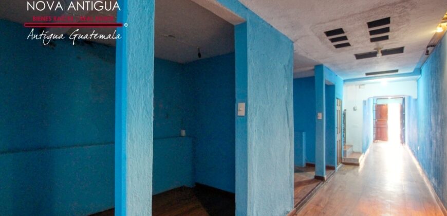 A765 – Retail space for rent at 2 blocks from Antigua Central Park