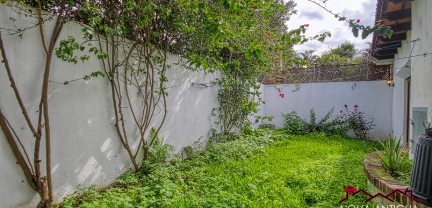 A289 – Casa en renta de 3 habitaciones amueblada y equipada