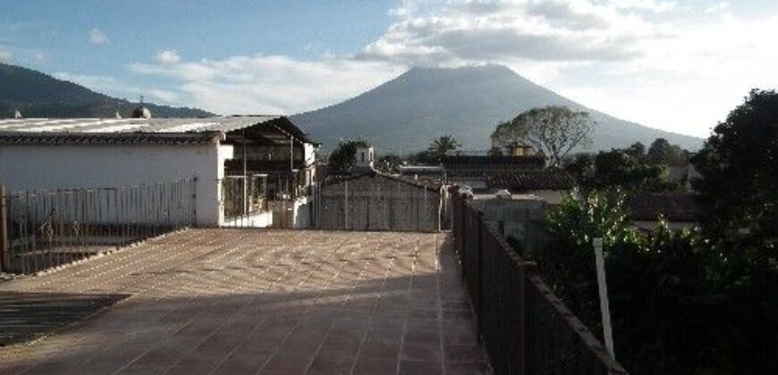 A997 – 5 bedroom house for rent