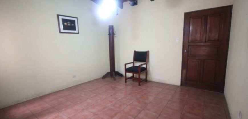 A516 – 2 bedroom house furnished