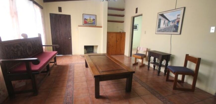 A516 – 2 bedroom house furnished