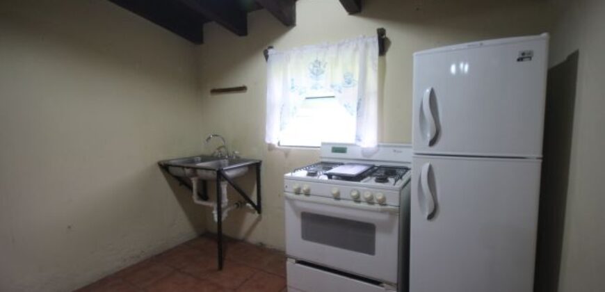 A516 – 2 bedroom house furnished