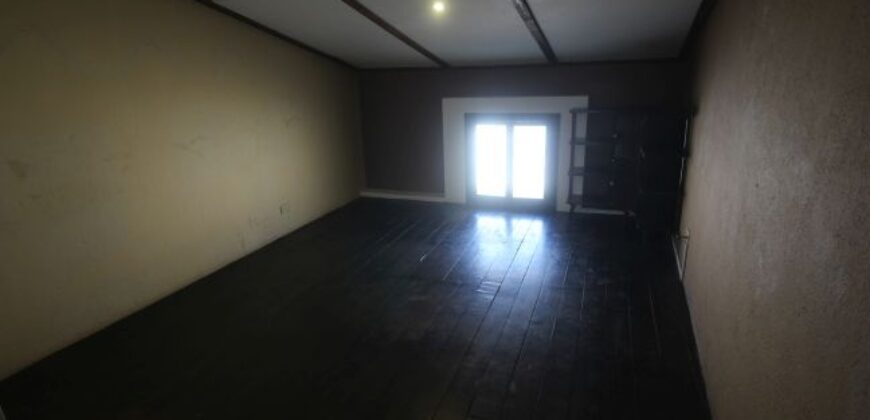 A964 – Retail space  for Rent 1 Bedroom