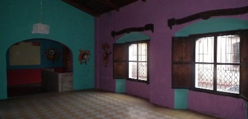 A963 – Retail space for rent at half block from Central Park