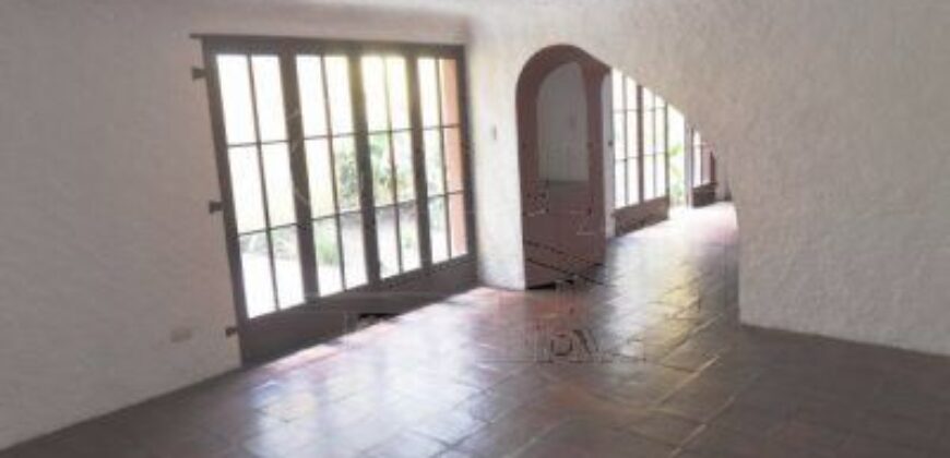 A949 – Casa En Renta 3 Habitaciones Sin Muebles