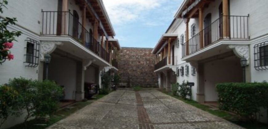 G230 – 3 bedrooms house for rent