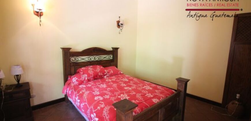 A356 – 3 bedroom house in residential development Barrio Belencito