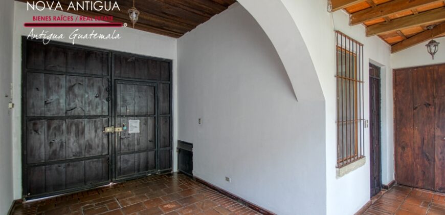 A3390 – House with 2  bedrooms for rent