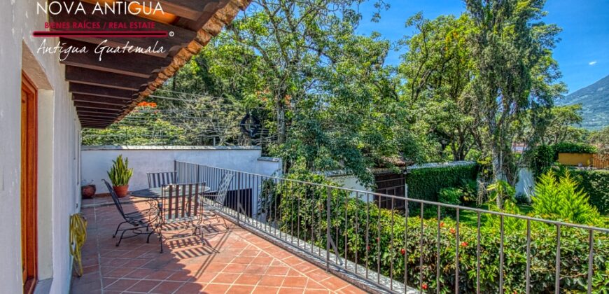 A733 – 1 bedroom apartment furnished