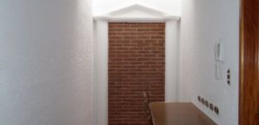 G230 – 3 bedrooms house for rent