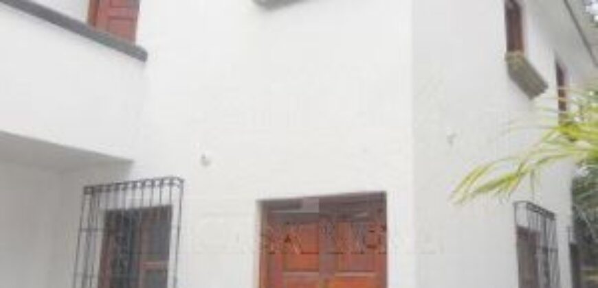 A926 – House For Rent 7 Bedrooms Unfurnished